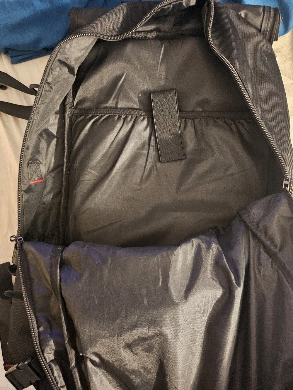 KAKA Travel Backpack, Carry On Flip to Duffel Bag EUC Black